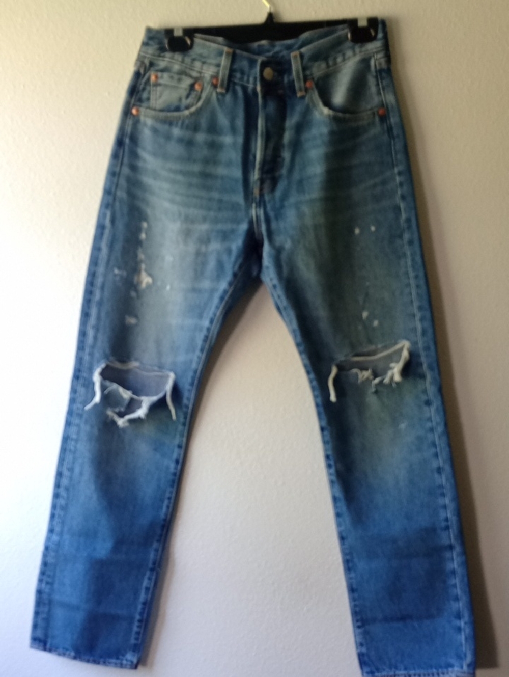 Levis 501 Jeans Red Tab Straight Classic Button Fly Distressed Size 28